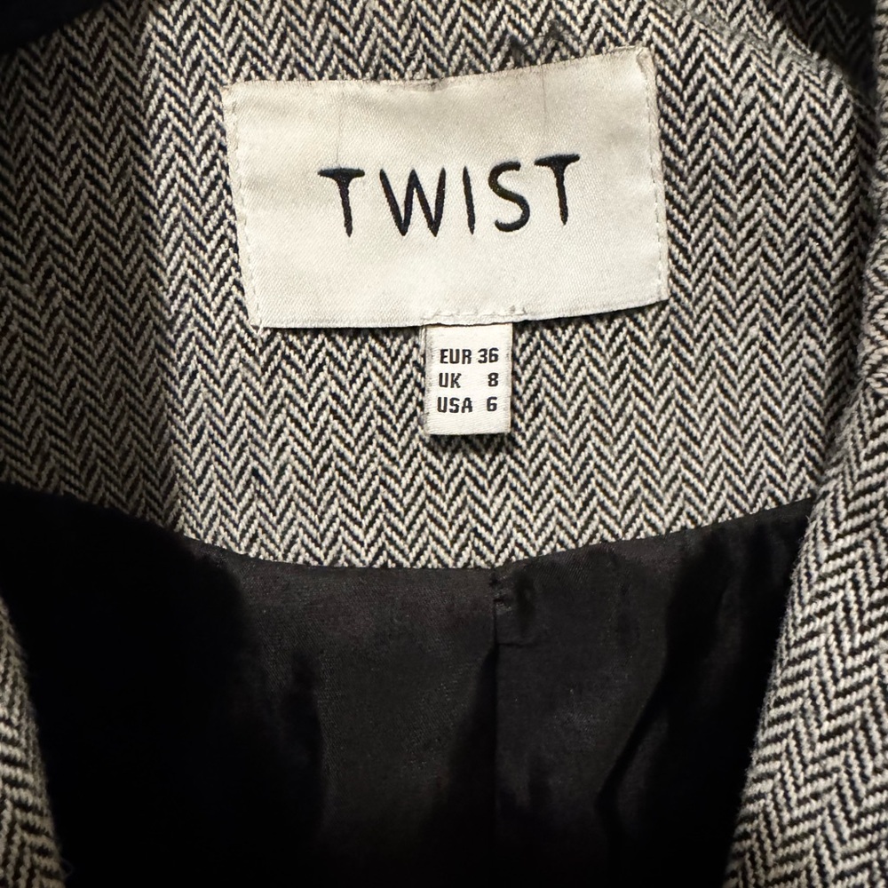 TWIST! Gray and Pink Blazer with Drawstring Waist - Picture 3 of 5